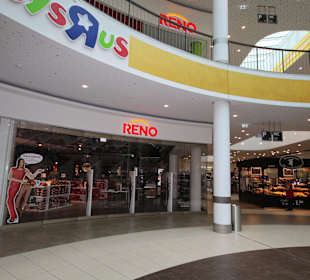 Toys"R"Us