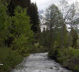 Fluss und Berg