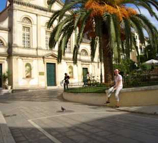 Marktplatz in Korfu Stadt