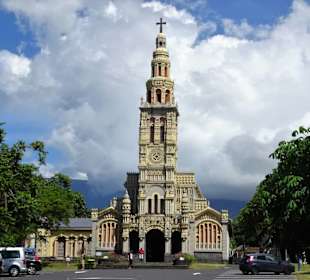Außenansicht der Église de Sainte-Anne