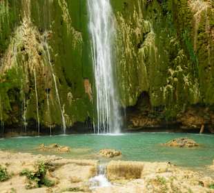 Wasserfall mit Auffangbecken
