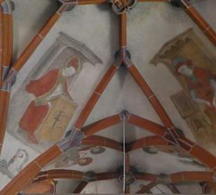 Am Marktplatz: die ev. Stiftskirche St. Goar