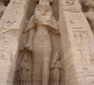 Die Statur von Nefertari