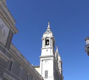 Kathedrale Santa María la Real de la Almudena