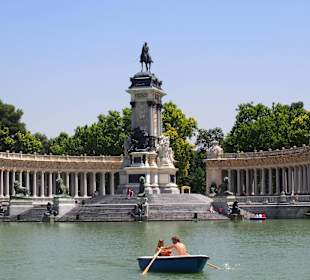 Można tutaj wypożyczyć łódkę za 4,5 euro