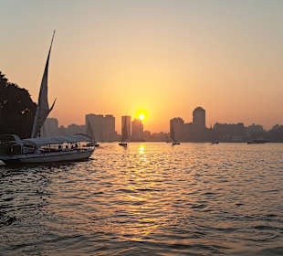 Abendstimmung am Nil-Ufer in Kairo