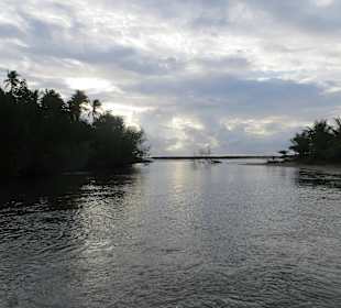 Flussfahrt vor dem Club Hotel Dolphin mit Haralds Boot