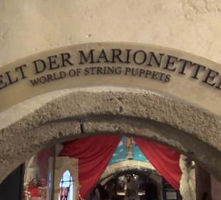 Welt der Marionetten