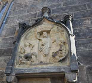 Relief am Turm von St. Andreas