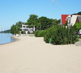 Blick über den Strand von Blankenese