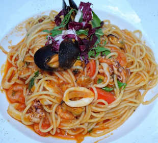 Spaghetti mit Meeresfrüchten im Ristorante Bellini