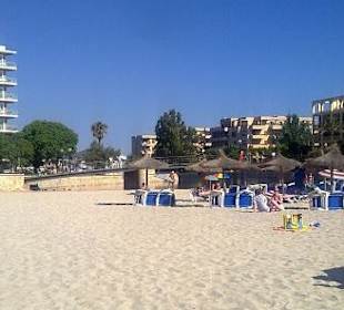 Playamar Appartements vom Strand S'Illot aus