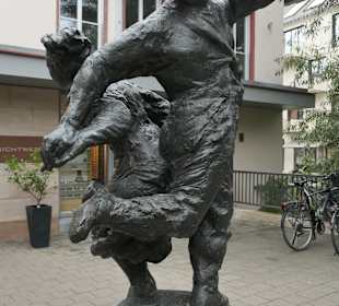 Nürnberg, Trödelmarktinsel: Tanzendes Bauernpaar