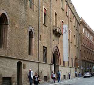 Palazzo Pepoli - Via Castiglione 8