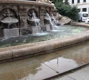 Wittelsbacher Brunnen München