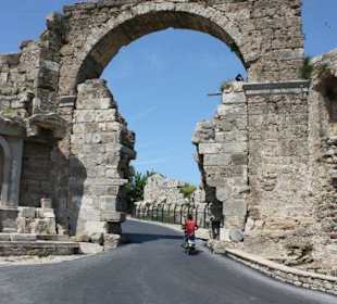 Side altes Tor zum Hafen