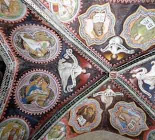 Im Kreuzgang des Domes von Brixen