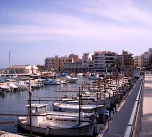 Der Hafen von Cala Bona