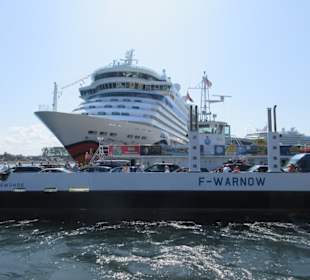 Schiffe in Warnemünde