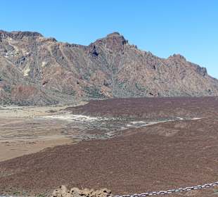 Karge Mondlandschaft