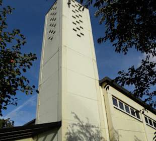 Kath. Heilig Kreuz Kirche Altwarmbüchen