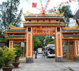 Giac Lam Pagoda