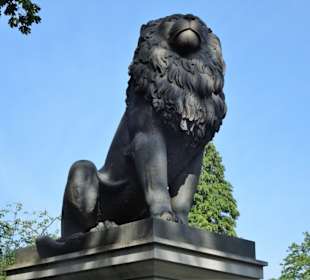 Impressionen vom Idstedt-Löwen