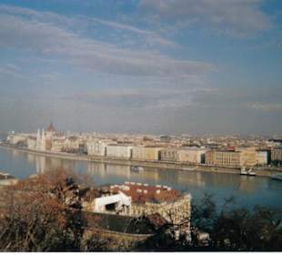 Vista di Pest dal Castello di Buda