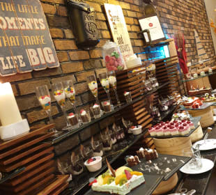 Gastro Royal Central Hotel and Resort The Palm