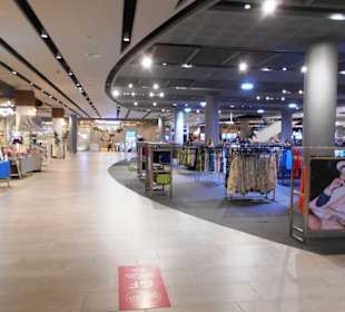 Blúport Hua Hin Resort Mall