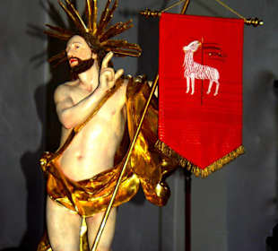 Schöne Heiligenfiguren