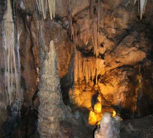 Ausflug zu einer Tropfsteinhöhle