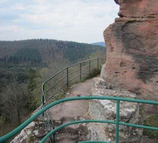 Schöne Burgruine Drachenfels