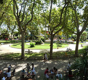 Parkanlage mit Springbrunnen 