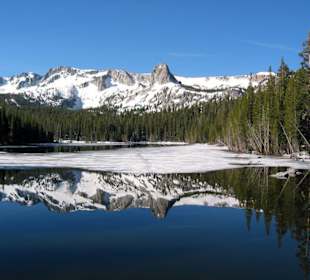 Die Mammoth Lakes sehr früh am Morgen