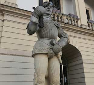 Der Roland am Alten Markt vor dem Alten Rathaus