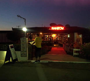 Speisekarte und Blick auf Cocktailbar