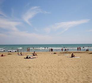 Gepflegter Sandstrand von Bibione