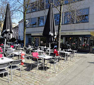 Sitzplätze im Außenbereich