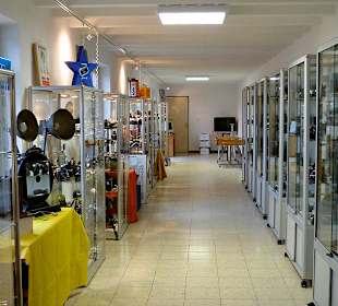 Blick in den Kamerasaal mit 900 Exponaten