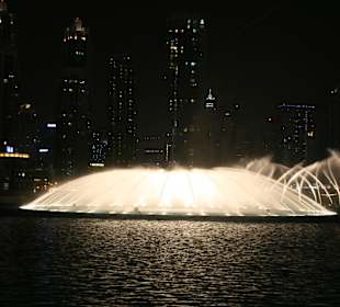 Wasserfontänen Dubai Mall