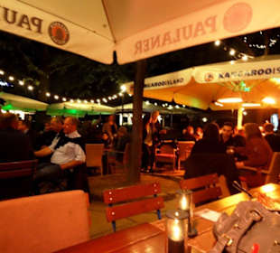 Spätes Nachtleben an der "Schlachte" / Weser-Ufer