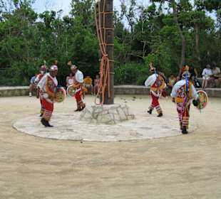"Fliegende Mayas"