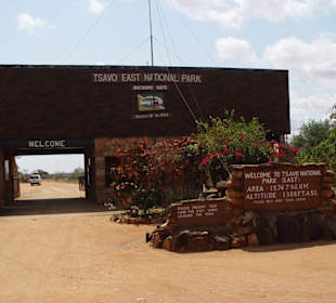 Eingang zum Tsavo Ost
