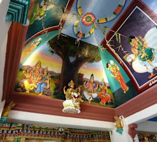 Deckenmalereien im Tempel