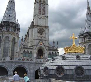 Die Kirchen im Heiligen Bezirk