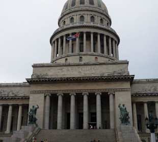 Eingang zum Capitolio