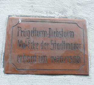 Hinweistafel zur Turmhistorie
