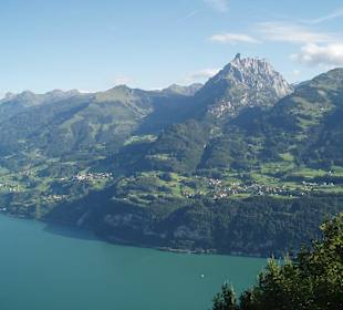Aussicht von der Durschlegi auf Amden und Walensee