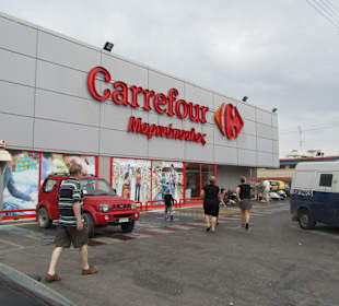 Eingang Carrefour